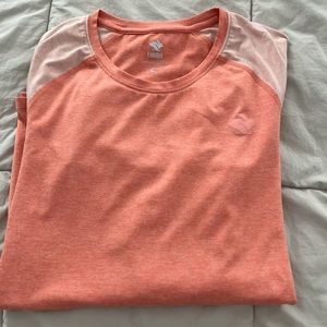 Rabbit easy long sleeved tee. Size m